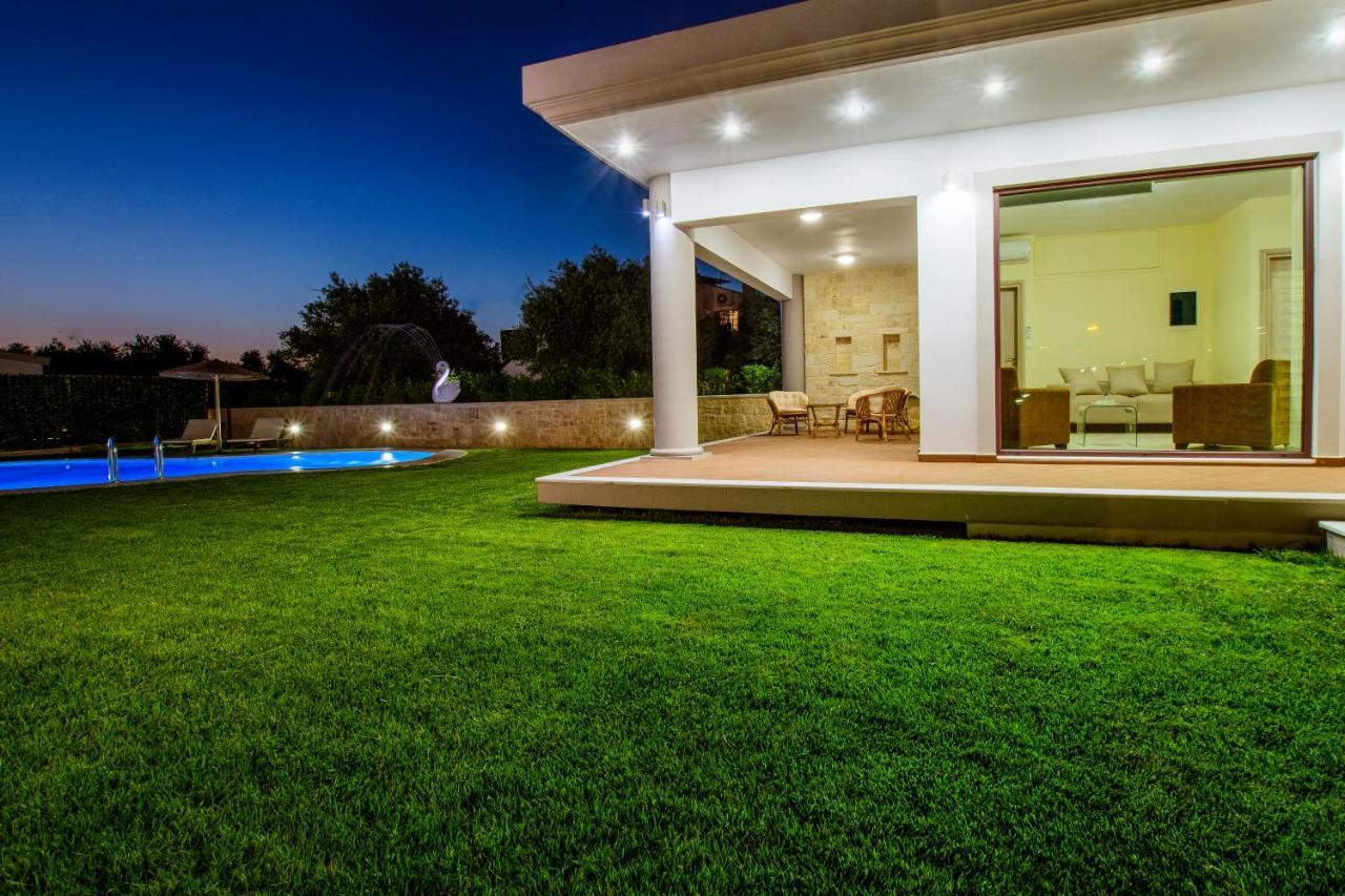 Chania Oasis With Heated Pool Exterior photo